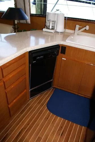 Slide: The Image of Viking 60 Cockpit Motor Yacht 2000 - 4
