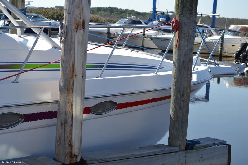 Slide: The Image of Donzi 3250 LXF 1998 - 10