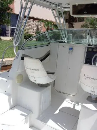 Slide: The Image of Seaswirl 2301 Striper 2002 - 10