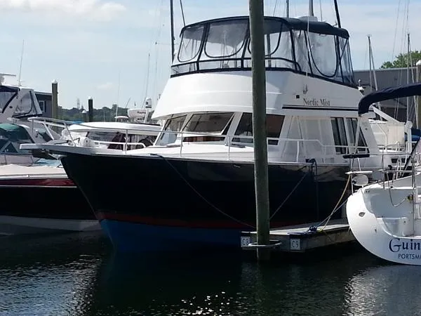 Slide: The Image of Mainship 430 Trawler, 3 Staterooms 1999 - 1