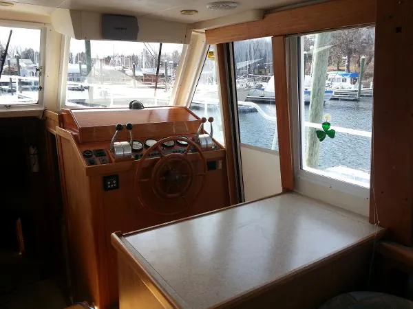 Slide: The Image of Mainship 430 Trawler, 3 Staterooms 1999 - 11