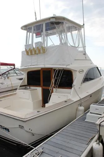 Slide: The Image of Ocean Yachts 32 Super Sport 1989 - 2