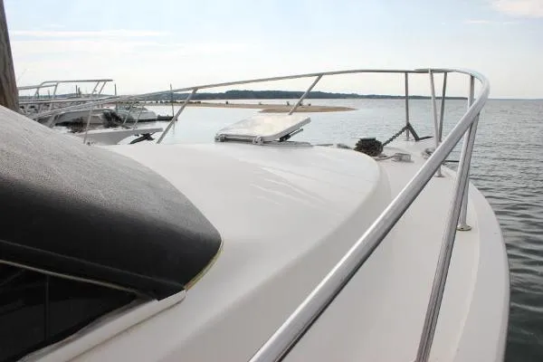 Slide: The Image of Ocean Yachts 32 Super Sport 1989 - 5