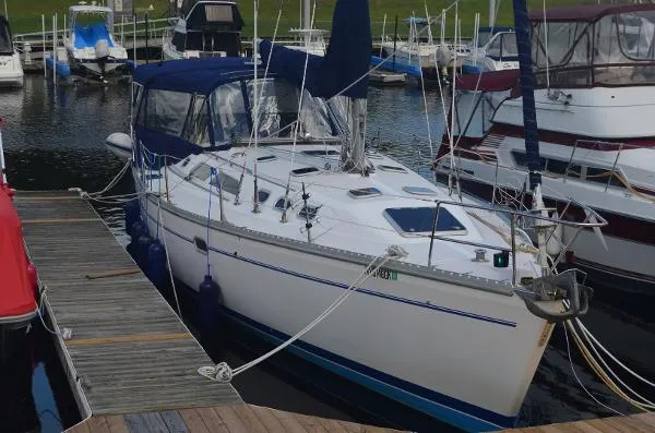 Slide: The Image of Catalina 400 MkII 2001 - 4