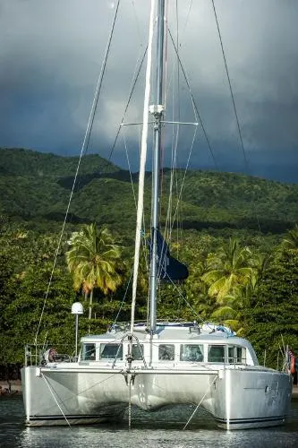 Slide: The Image of Lagoon 440 2006 - 4