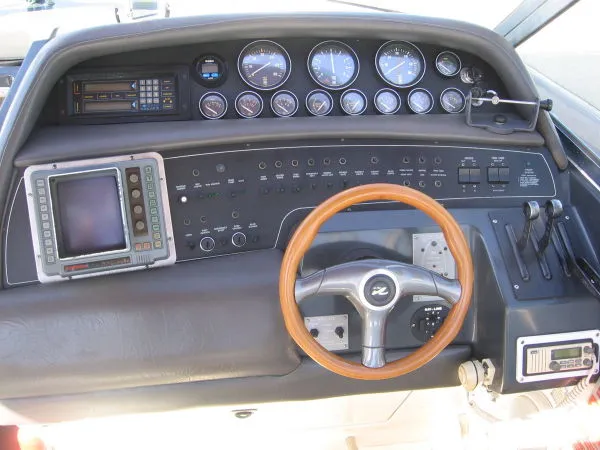 Slide: The Image of Sea Ray 370 Sun Sport 1991 - 4
