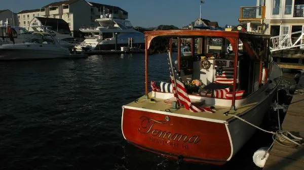 Slide: The Image of Classic "Maine" Yacht Hardtop Picnic Cruiser 1928 - 10