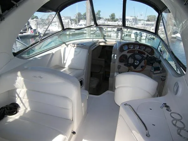 Slide: The Image of Sea Ray 280 Sundancer 2004 - 5