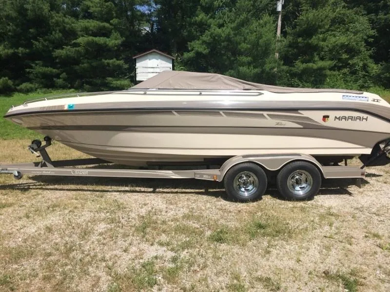 Slide: The Image of Mariah 240 Z Talari 1995 - 1