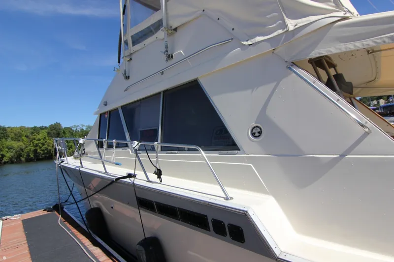 Slide: The Image of Silverton 40 Flybridge 1986 - 4