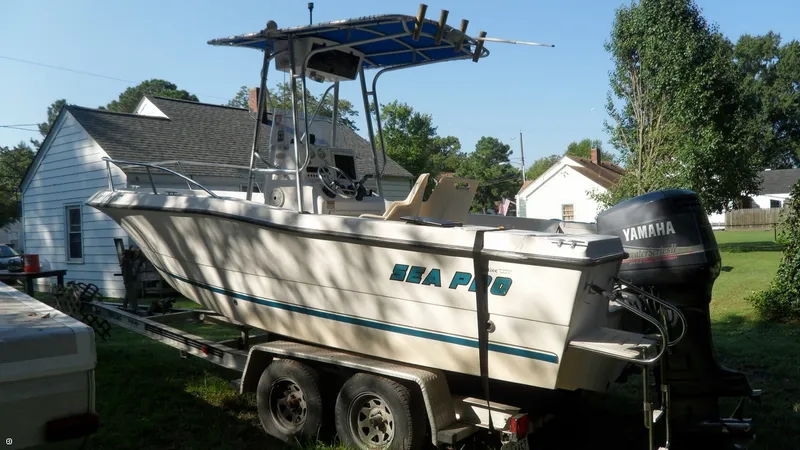 Slide: The Image of Sea Pro 210 CC 2000 - 11