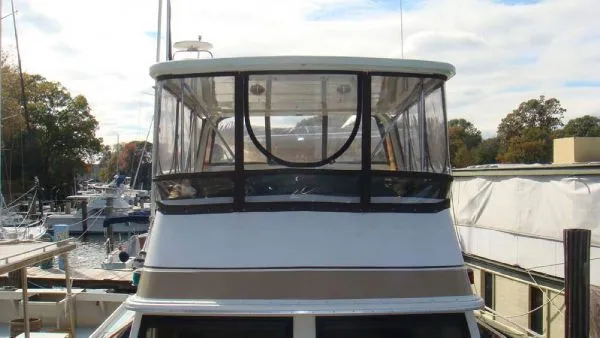 Slide: The Image of Californian Cockpit Motor Yacht 1985 - 4