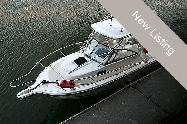 Slide: The Image of Robalo 2540 Offshore 1997 - 0