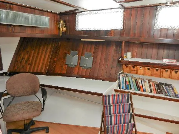 Slide: The Image of Custom Heinz Niedling Trawler 1973 - 9