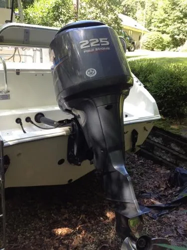 Slide: The Image of Cobia 254 Center Console 2004 - 3