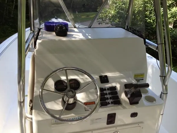 Slide: The Image of Cobia 254 Center Console 2004 - 9