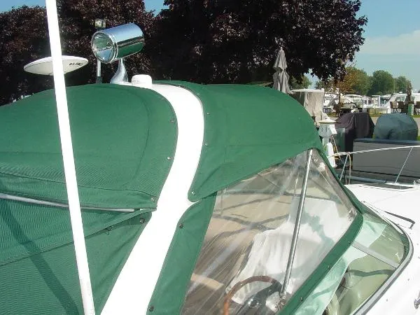Slide: The Image of Sea Ray 280 Sundancer 2004 - 5