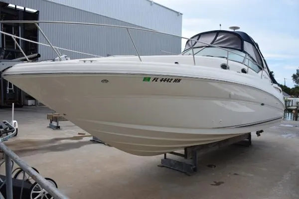 Slide: The Image of Sea Ray 320 Sundancer 2004 - 0