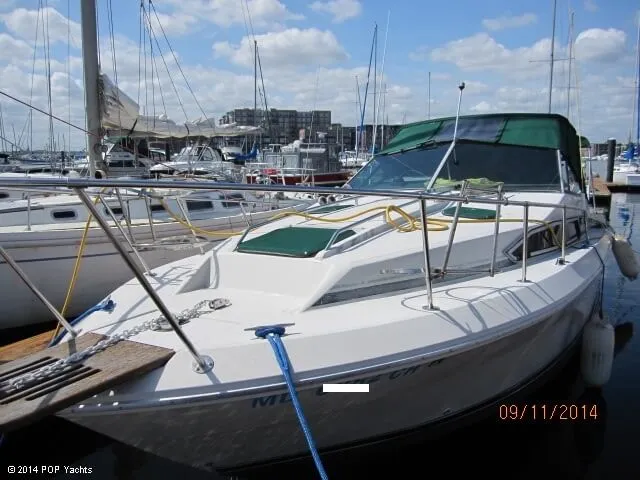 Slide: The Image of Sea Ray 270 1988 - 4