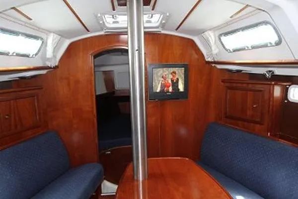 Slide: The Image of Beneteau 331 2004 - 7