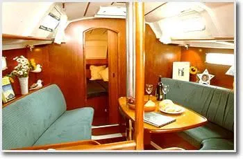 Slide: The Image of Beneteau 331 2004 - 9