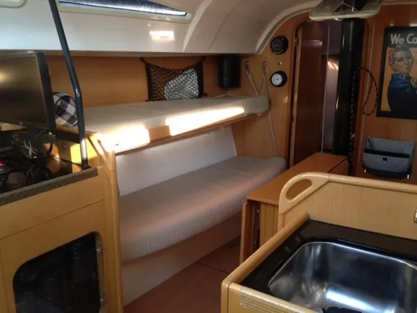 Slide: The Image of King Marine King 40 2008 - 5