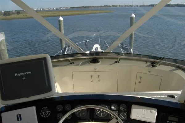 Slide: The Image of Hatteras 38 Convertible 1988 - 4