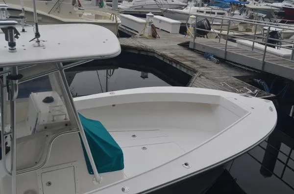 Slide: The Image of Regulator Marine 23 Open w/ F225 2004 - 5