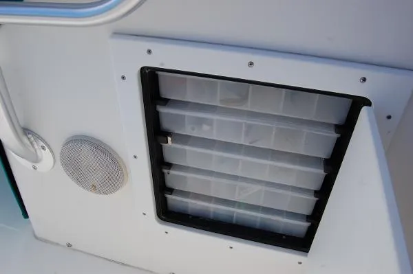 Slide: The Image of Regulator Marine 23 Open w/ F225 2004 - 8