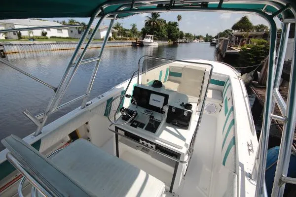 Slide: The Image of Wellcraft 30 Scarab Sport 1989 - 3