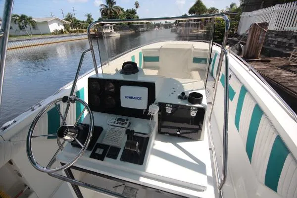Slide: The Image of Wellcraft 30 Scarab Sport 1989 - 5