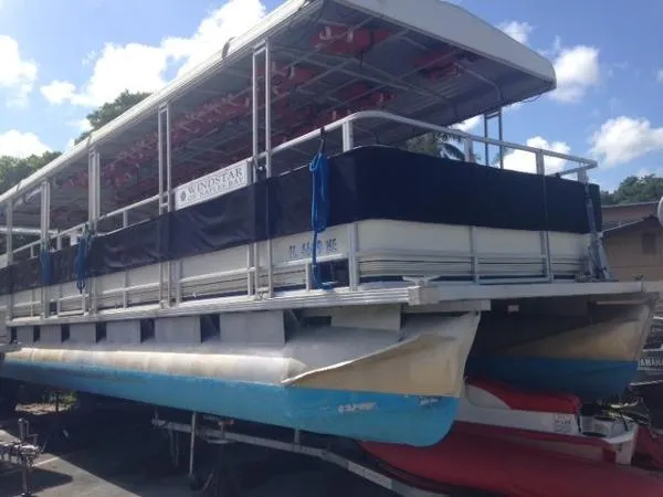 Slide: The Image of Commercial Tour Pontoon 40" Pontoon 2002 - 6