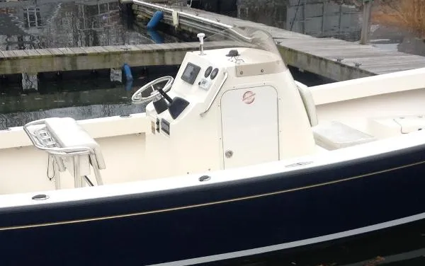Slide: The Image of Bristol 21 Center Console 2007 - 1