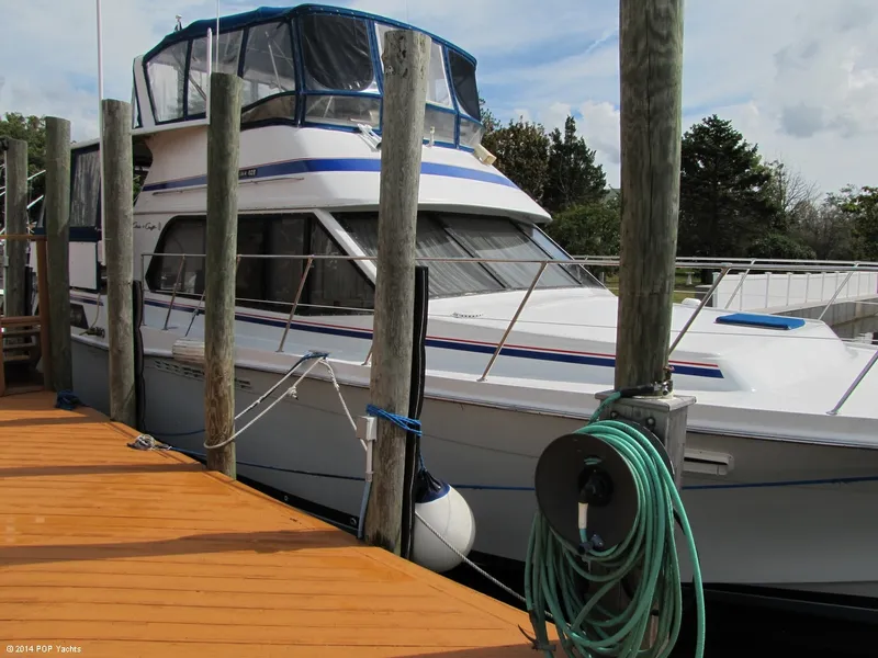 Slide: The Image of Chris-Craft 426 Catalina Double Cabin 1988 - 3