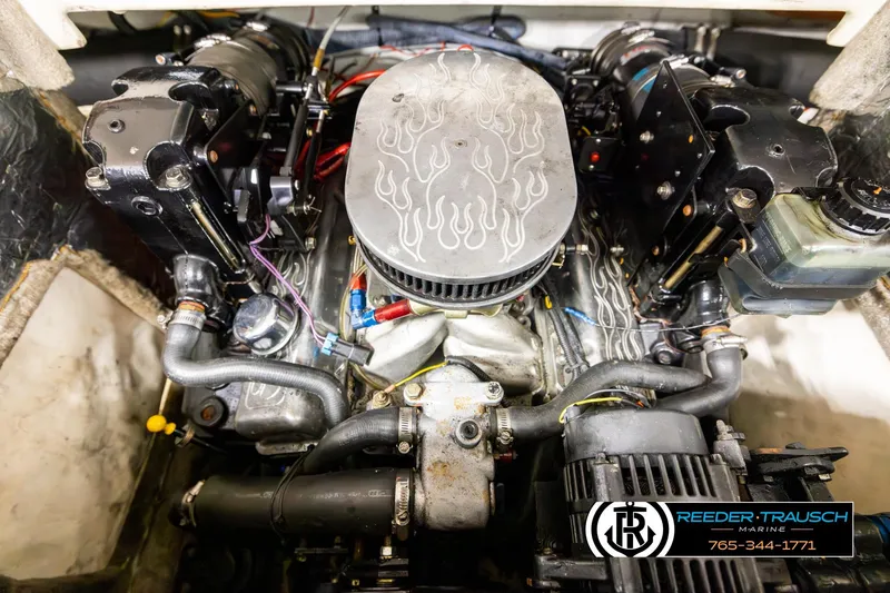 Slide: The Image of 2005 Crownline 225 LPX boat engine with custom flame design detailing. - 22