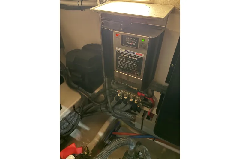 Slide: The Image of Electrical panel in 2004 Sea Ray 380 Sundancer boat engine room. - 40