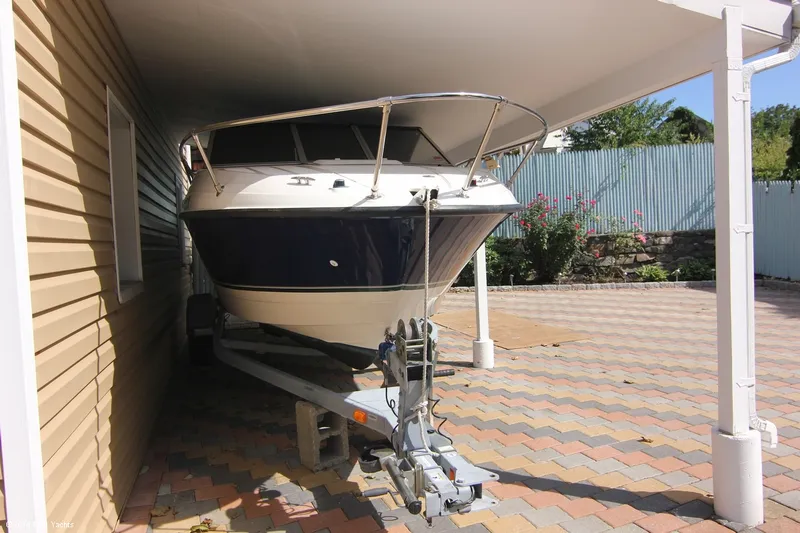 Slide: The Image of Bayliner 192 Discovery 2012 - 4