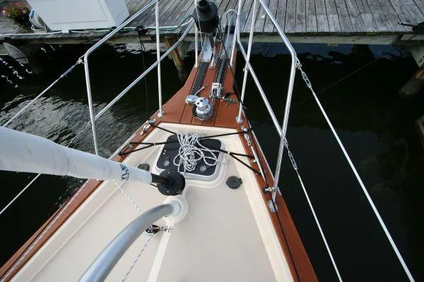 Slide: The Image of Island Packet 370 2008 - 4