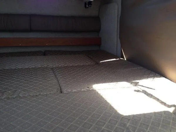 Slide: The Image of Glacier Bay 2680 HARD TOP 2006 - 10