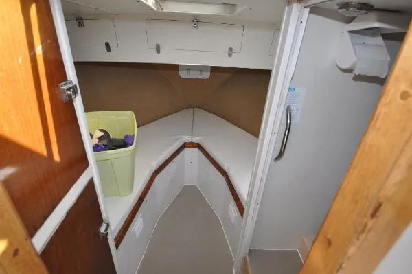 Slide: The Image of Williams Marine Chesapeake Bay Boat 2002 - 11