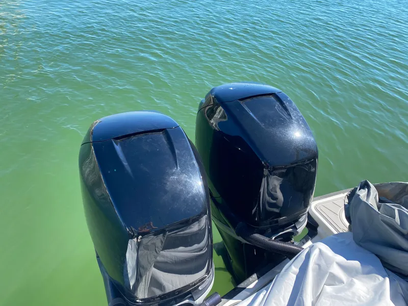 Slide: The Image of Boston Whaler 270 Dauntless 2015 - 2