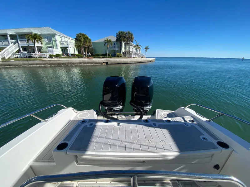 Slide: The Image of Boston Whaler 270 Dauntless 2015 - 3