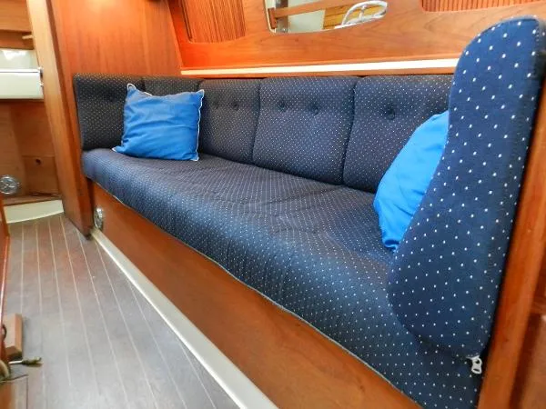 Slide: The Image of Sabre 34 Aft Cabin Targa 1989 - 10