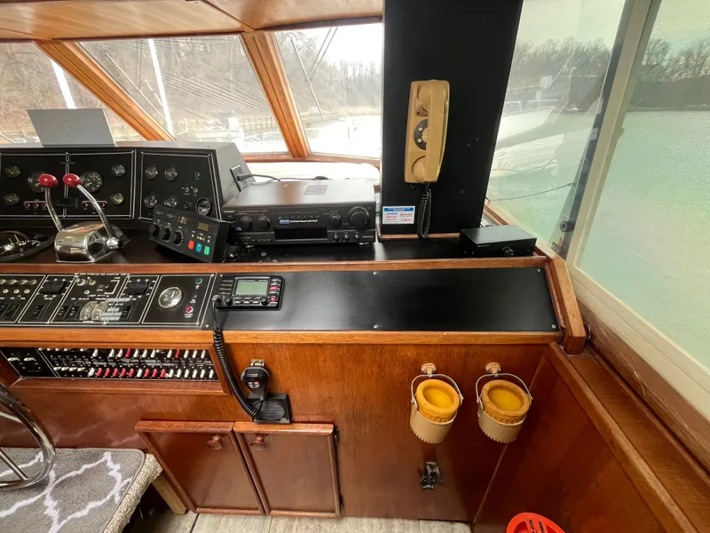 Slide: The Image of Chris-Craft 500 Constellation 1987 - 12