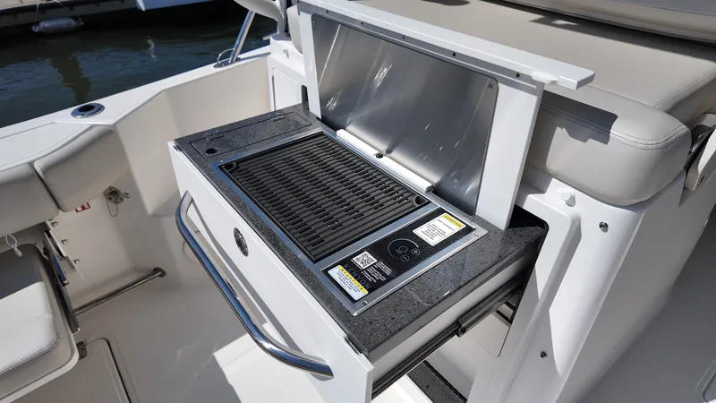 Slide: The Image of Boston Whaler 325 Conquest 2026 - 17