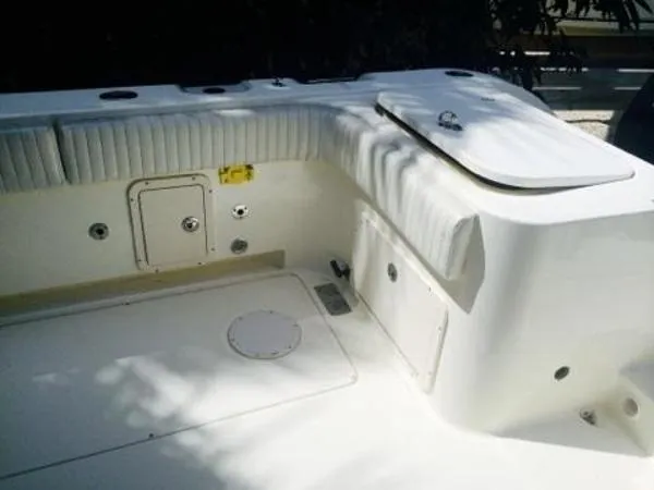 Slide: The Image of World Cat 330 TE 2010 - 5