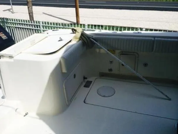 Slide: The Image of World Cat 330 TE 2010 - 6