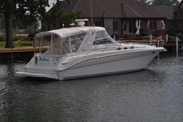 Slide: The Image of Sea Ray 370 Sundancer 1998 - 3
