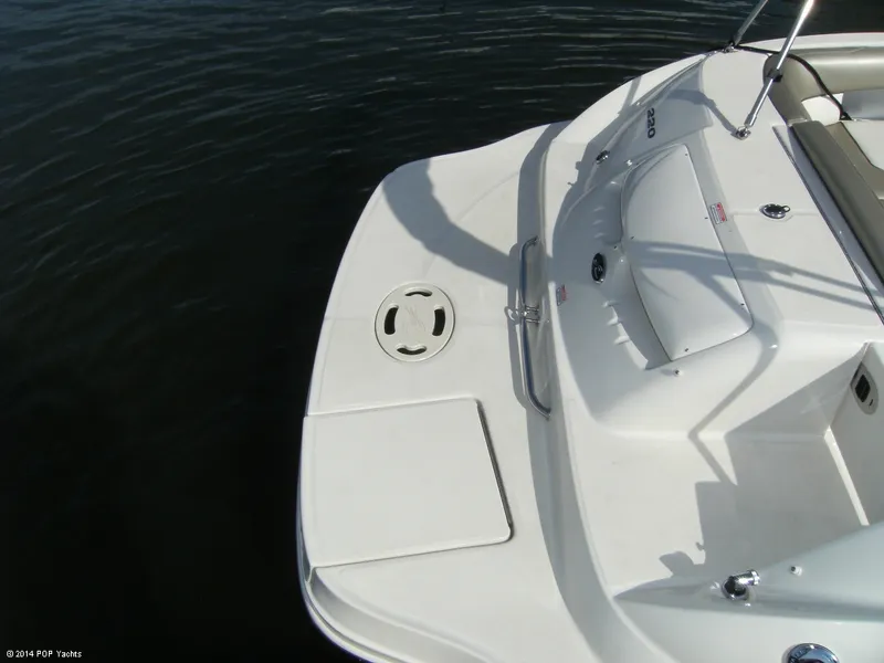 Slide: The Image of Sea Ray 220 Sun Deck 2006 - 4