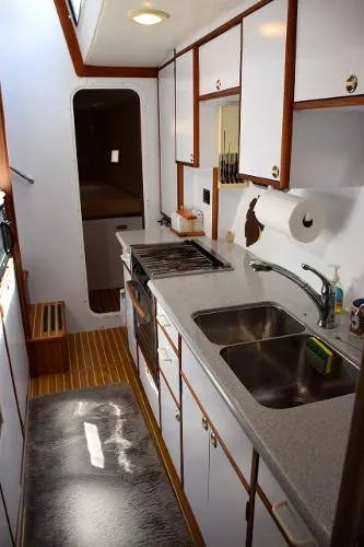 Slide: The Image of Endeavour Catamaran Corp TrawlerCat 44 2005 - 7